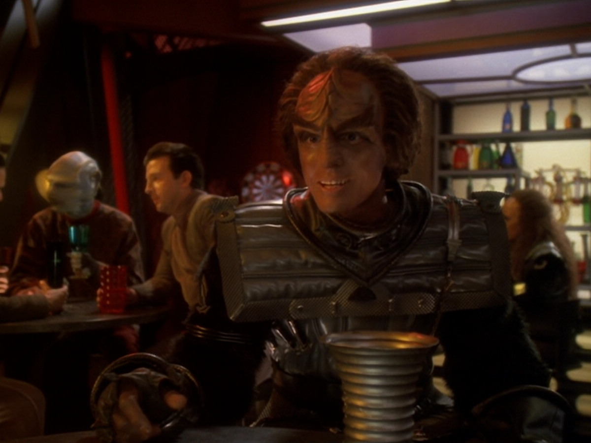 extant_StarTrek_DS9_6x07-YouAreCordiallyInvited_00279.jpg