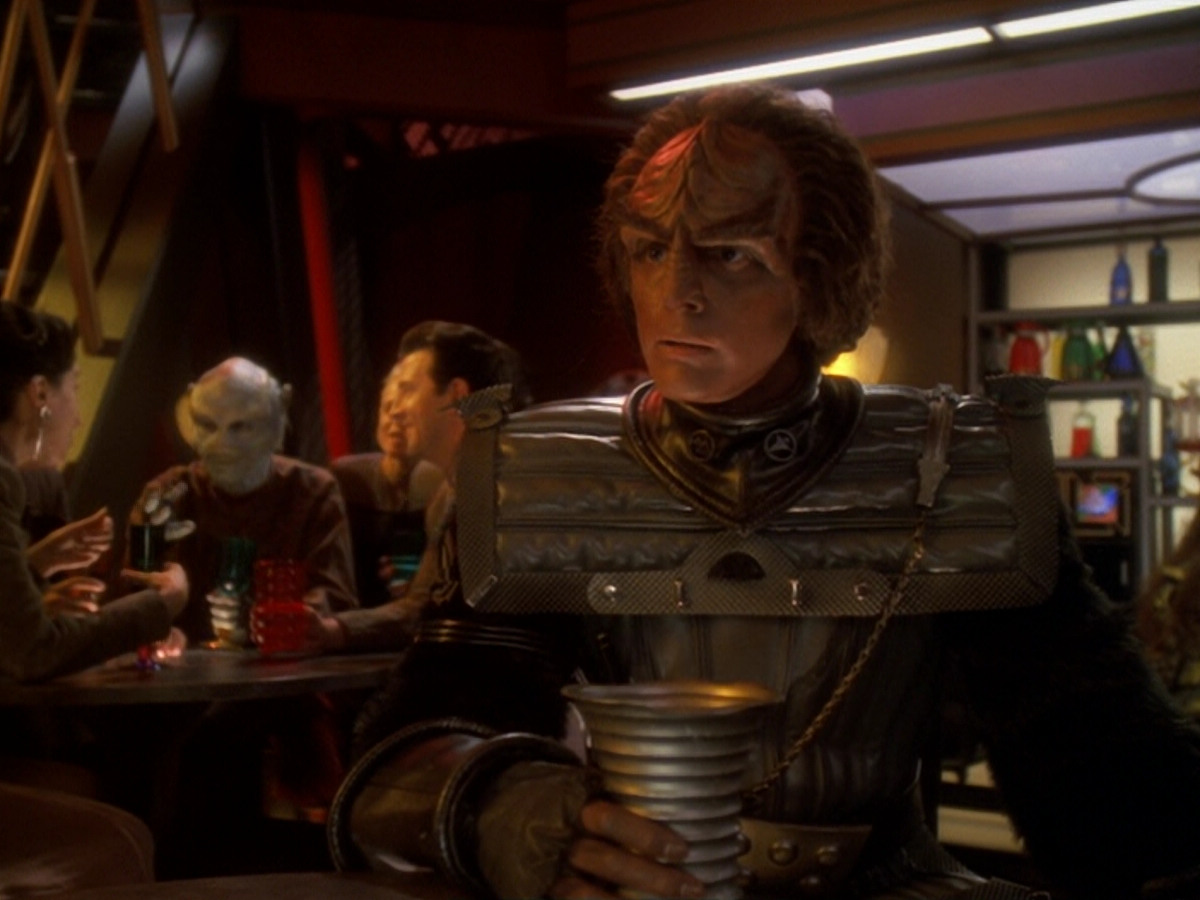 extant_StarTrek_DS9_6x07-YouAreCordiallyInvited_00309.jpg