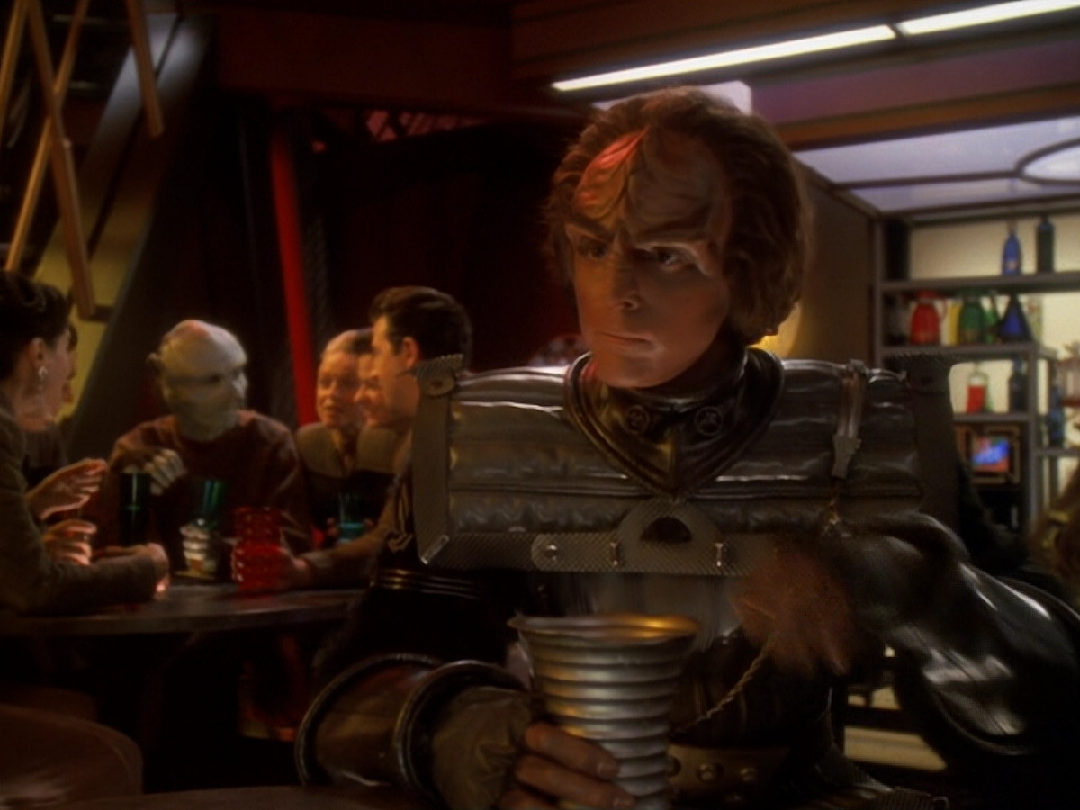 extant_StarTrek_DS9_6x07-YouAreCordiallyInvited_00310.jpg