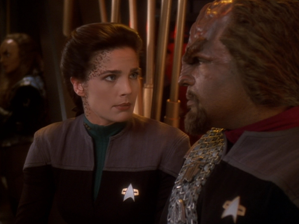extant_StarTrek_DS9_6x07-YouAreCordiallyInvited_00370.jpg