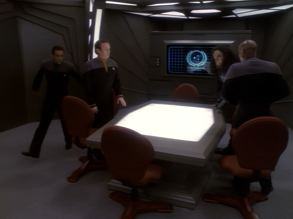 extant_StarTrek_DS9_6x07-YouAreCordiallyInvited_00793.jpg
