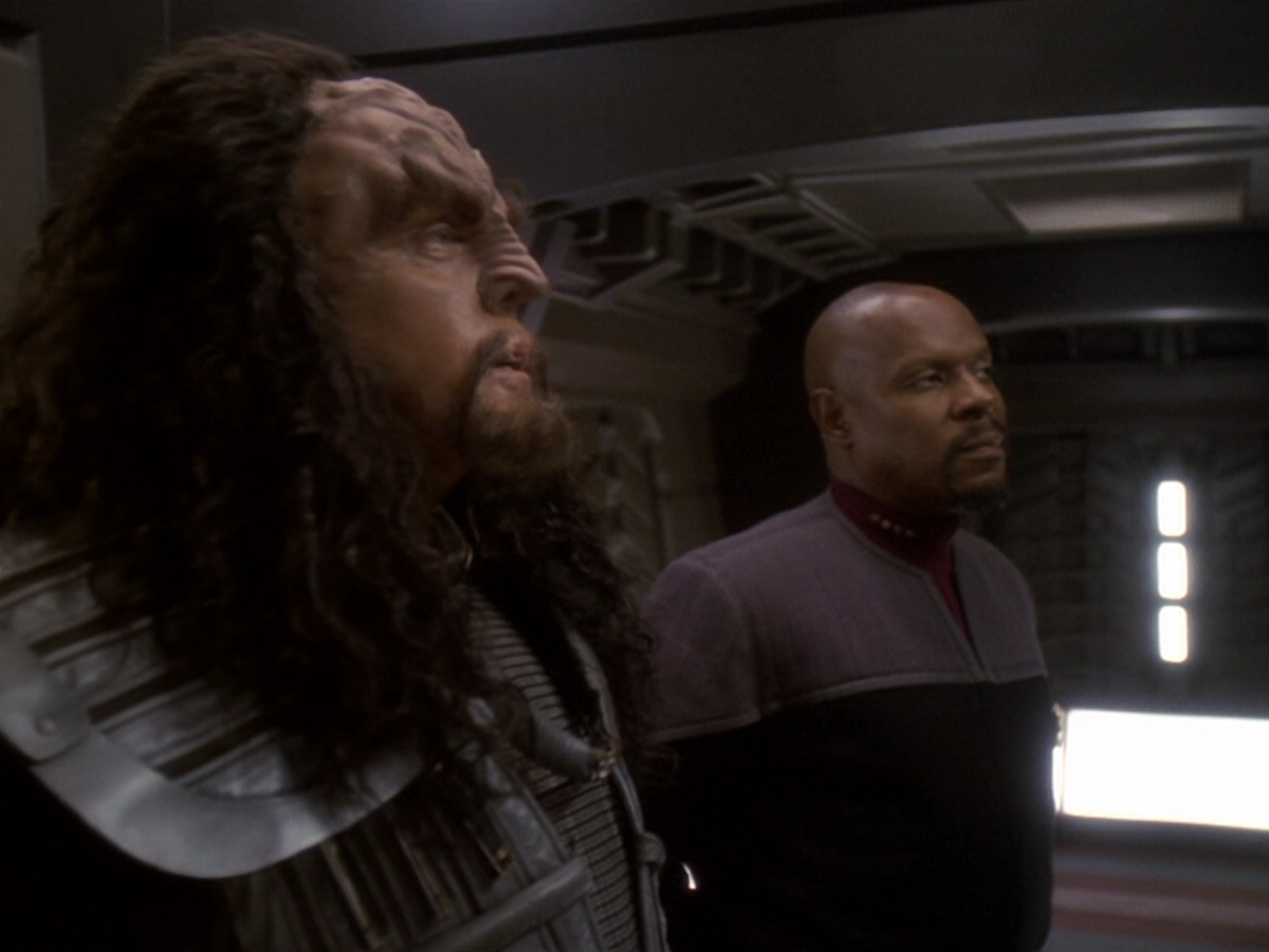 extant_StarTrek_DS9_6x07-YouAreCordiallyInvited_00907.jpg