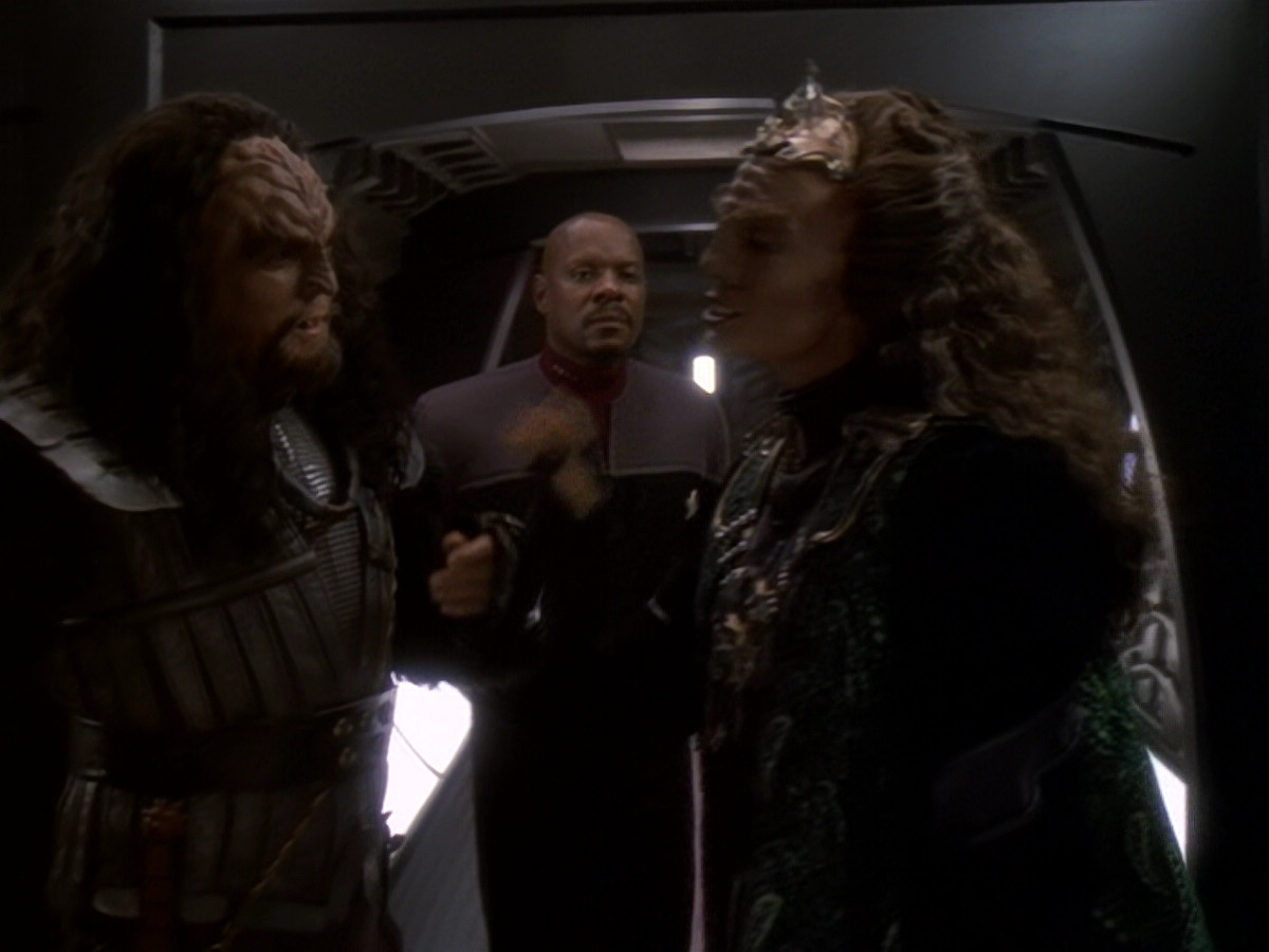 extant_StarTrek_DS9_6x07-YouAreCordiallyInvited_00926.jpg