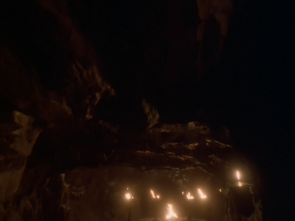 extant_StarTrek_DS9_6x07-YouAreCordiallyInvited_01254.jpg