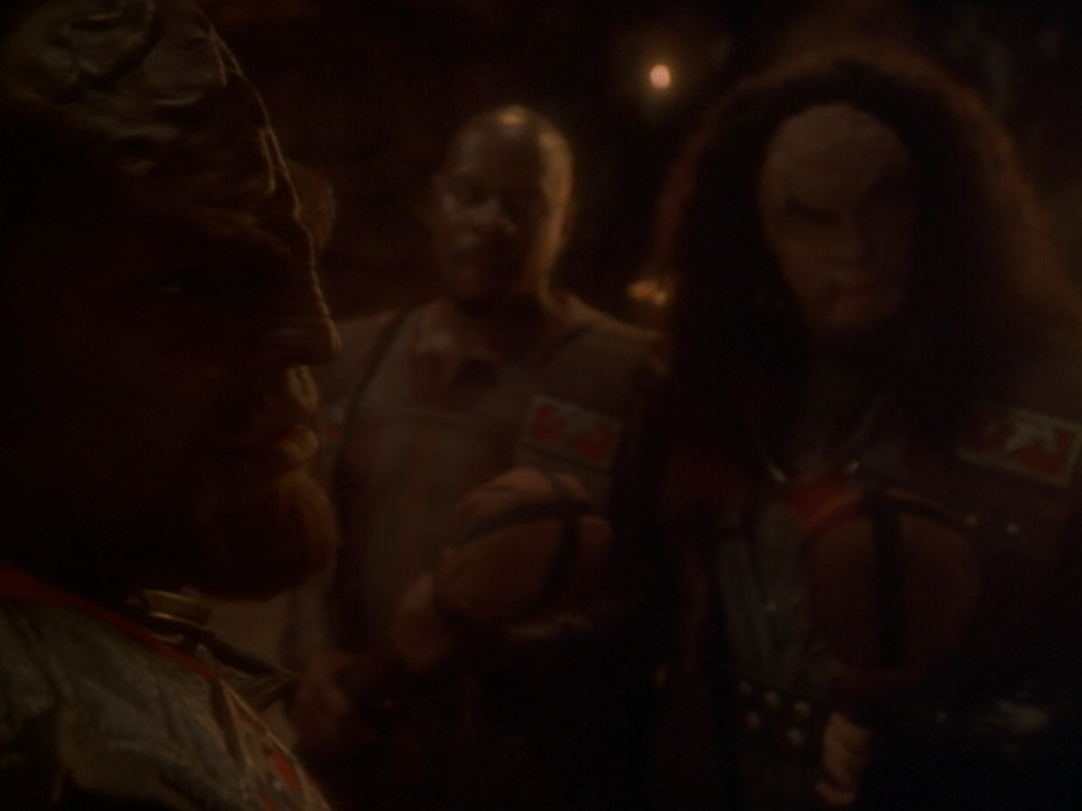 extant_StarTrek_DS9_6x07-YouAreCordiallyInvited_01360.jpg