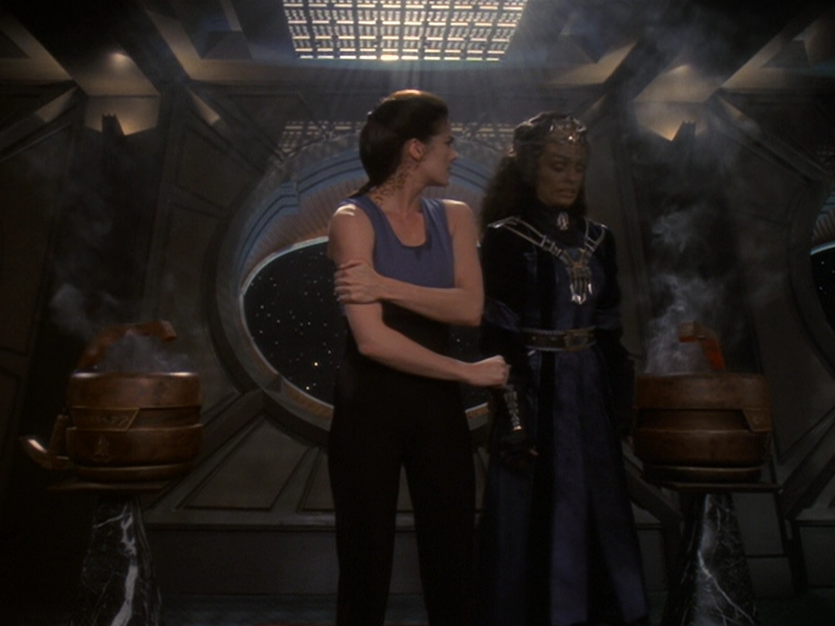 extant_StarTrek_DS9_6x07-YouAreCordiallyInvited_01649.jpg