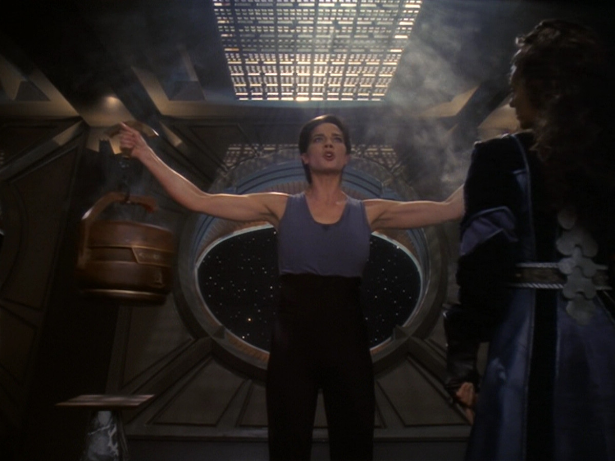 extant_StarTrek_DS9_6x07-YouAreCordiallyInvited_01731.jpg