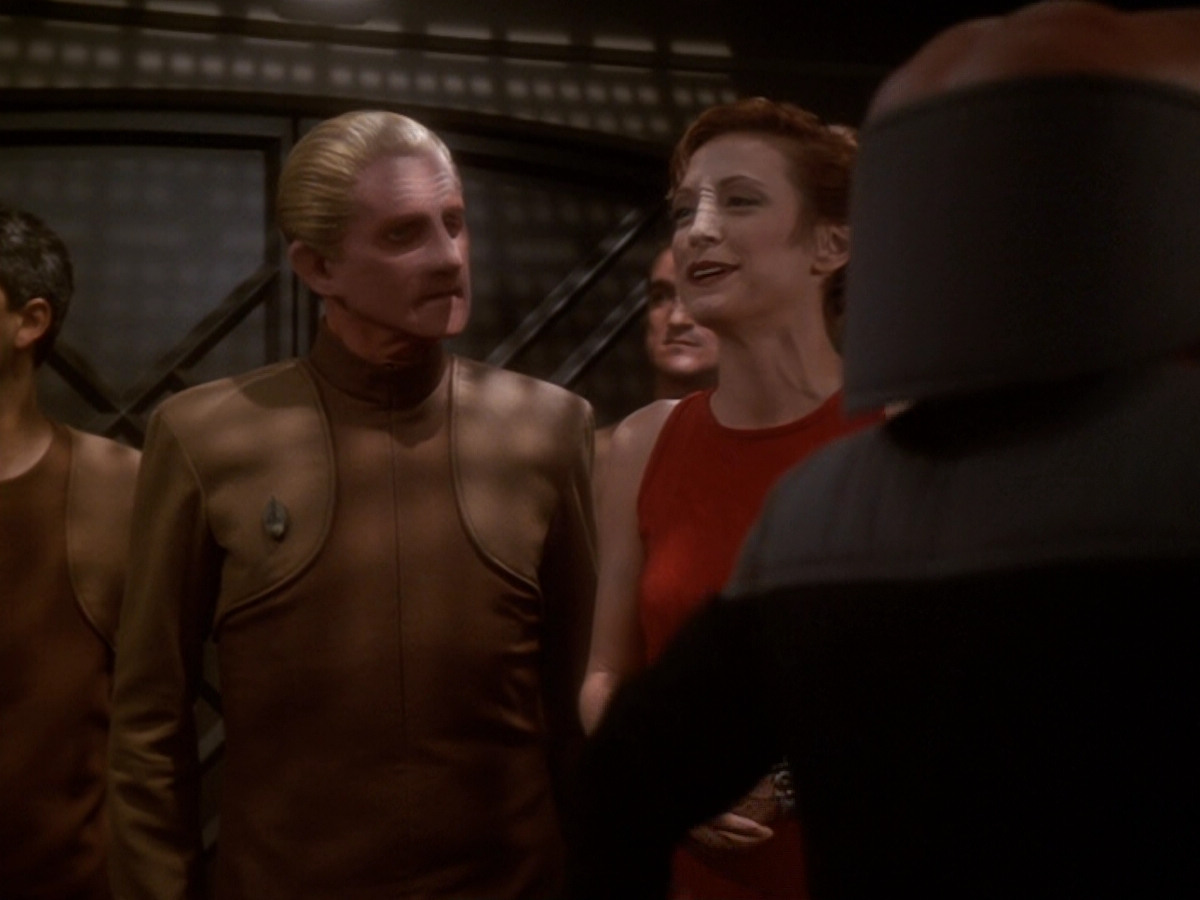 extant_StarTrek_DS9_6x07-YouAreCordiallyInvited_02260.jpg