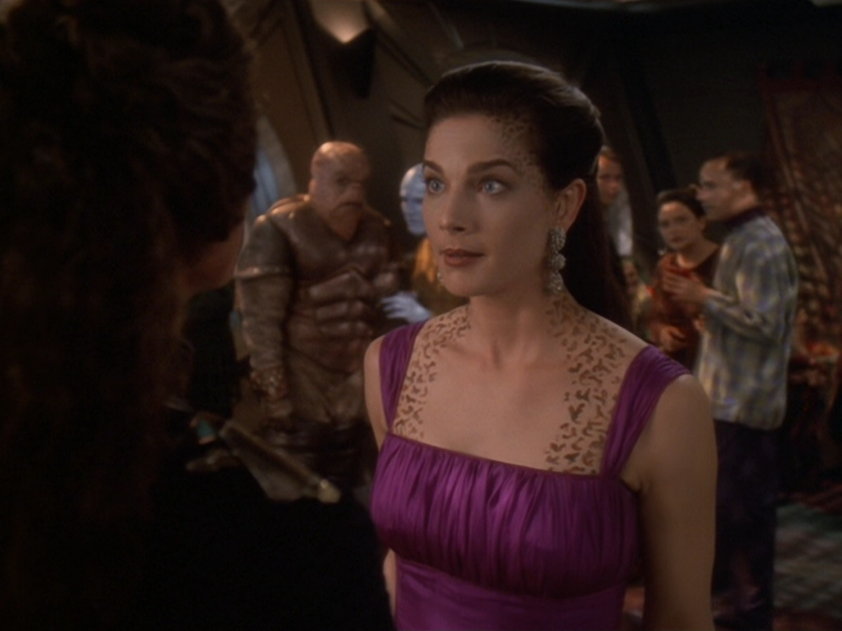 extant_StarTrek_DS9_6x07-YouAreCordiallyInvited_02395.jpg
