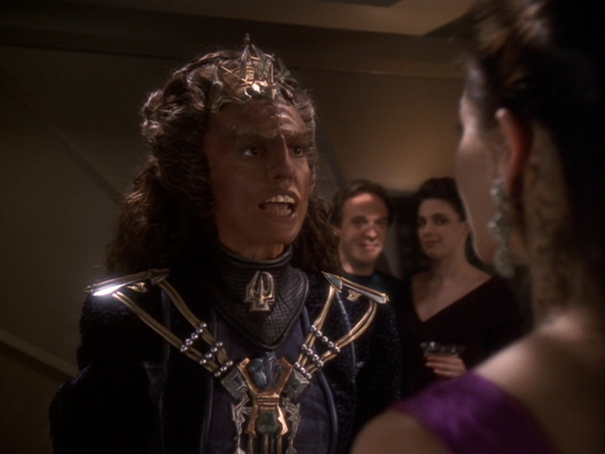 extant_StarTrek_DS9_6x07-YouAreCordiallyInvited_02400.jpg
