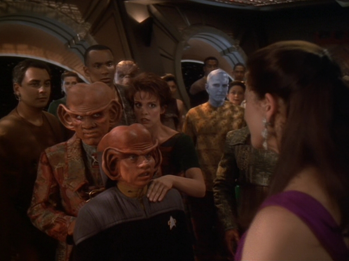 extant_StarTrek_DS9_6x07-YouAreCordiallyInvited_02446.jpg