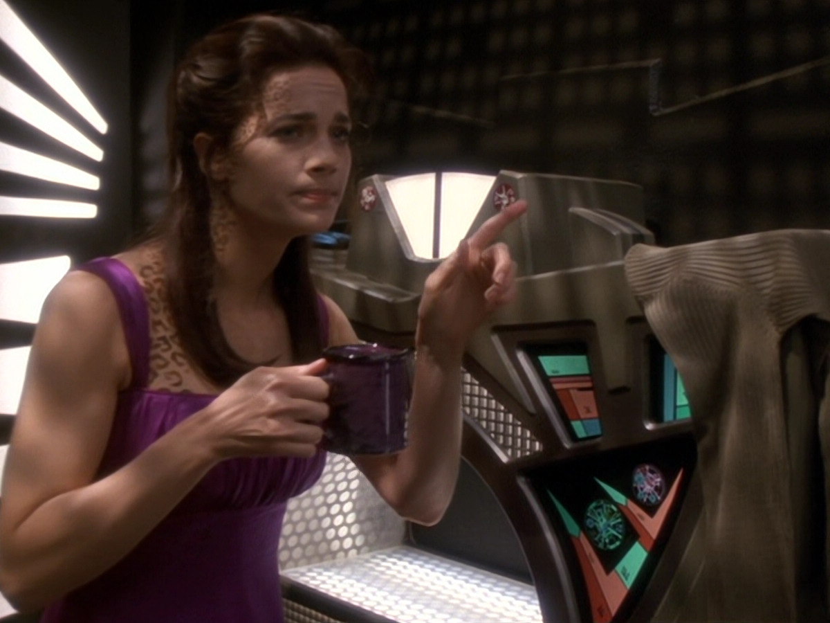 extant_StarTrek_DS9_6x07-YouAreCordiallyInvited_02499.jpg