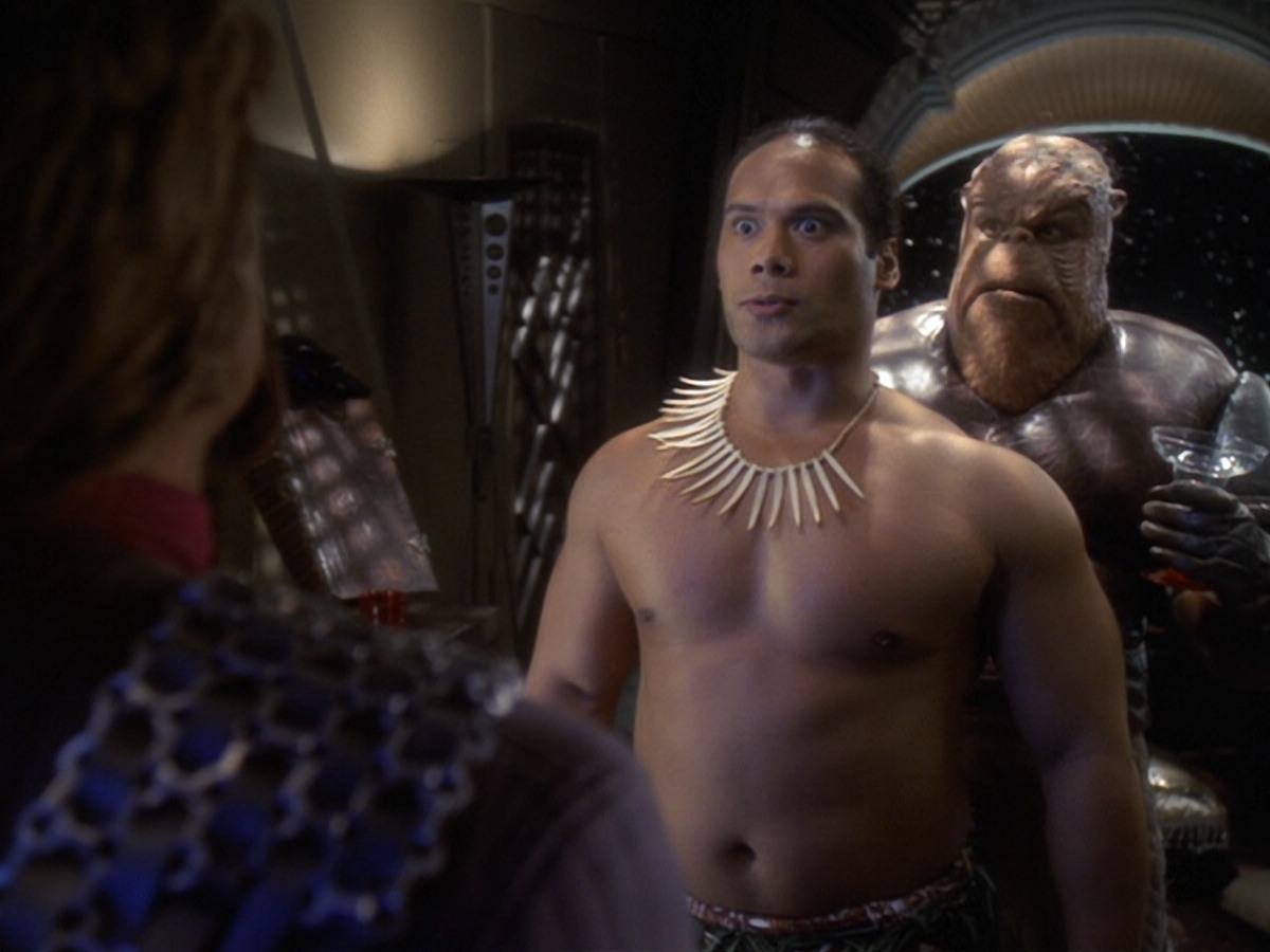 extant_StarTrek_DS9_6x07-YouAreCordiallyInvited_02510.jpg