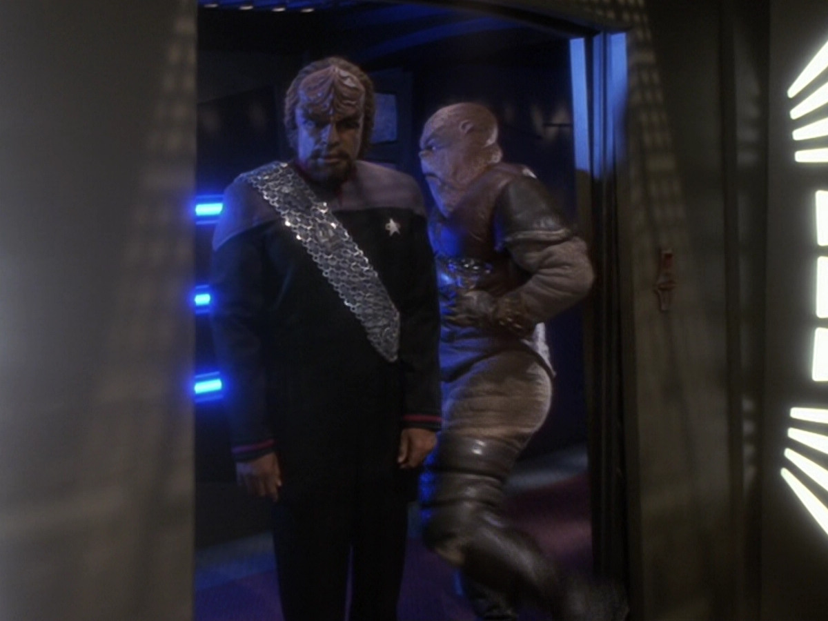 extant_StarTrek_DS9_6x07-YouAreCordiallyInvited_02516.jpg