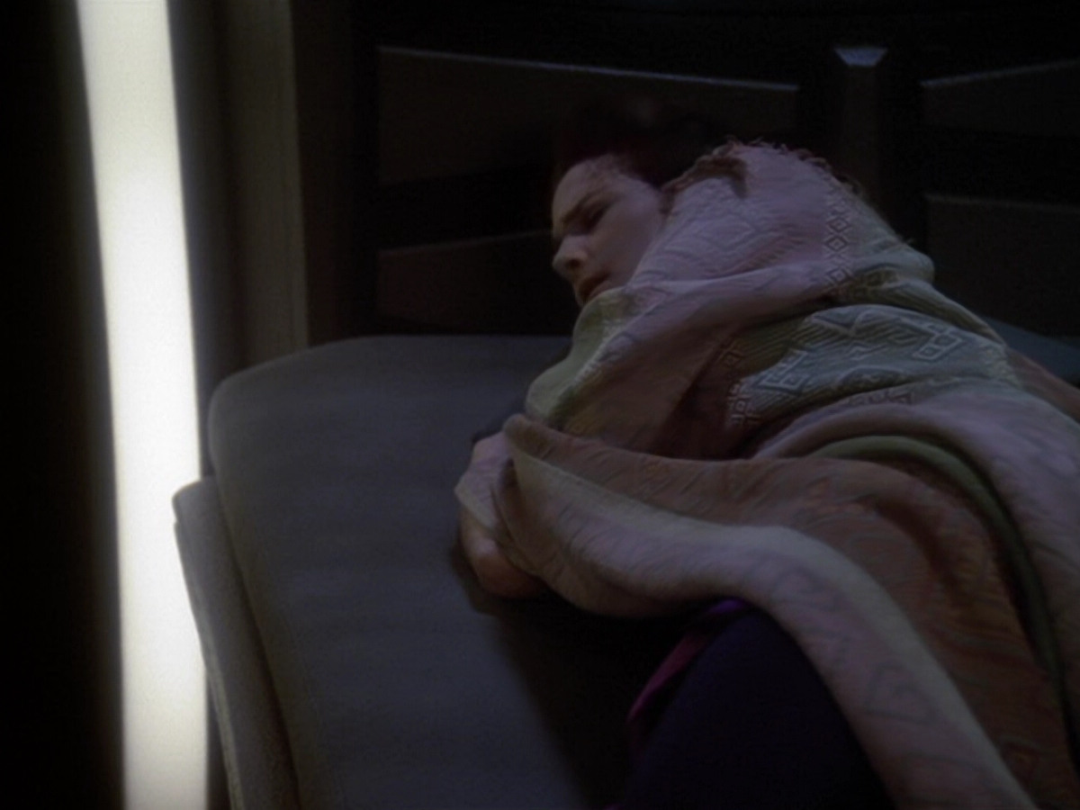 extant_StarTrek_DS9_6x07-YouAreCordiallyInvited_02637.jpg
