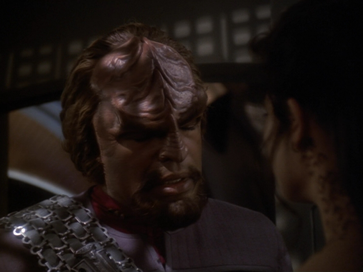 extant_StarTrek_DS9_6x07-YouAreCordiallyInvited_02675.jpg
