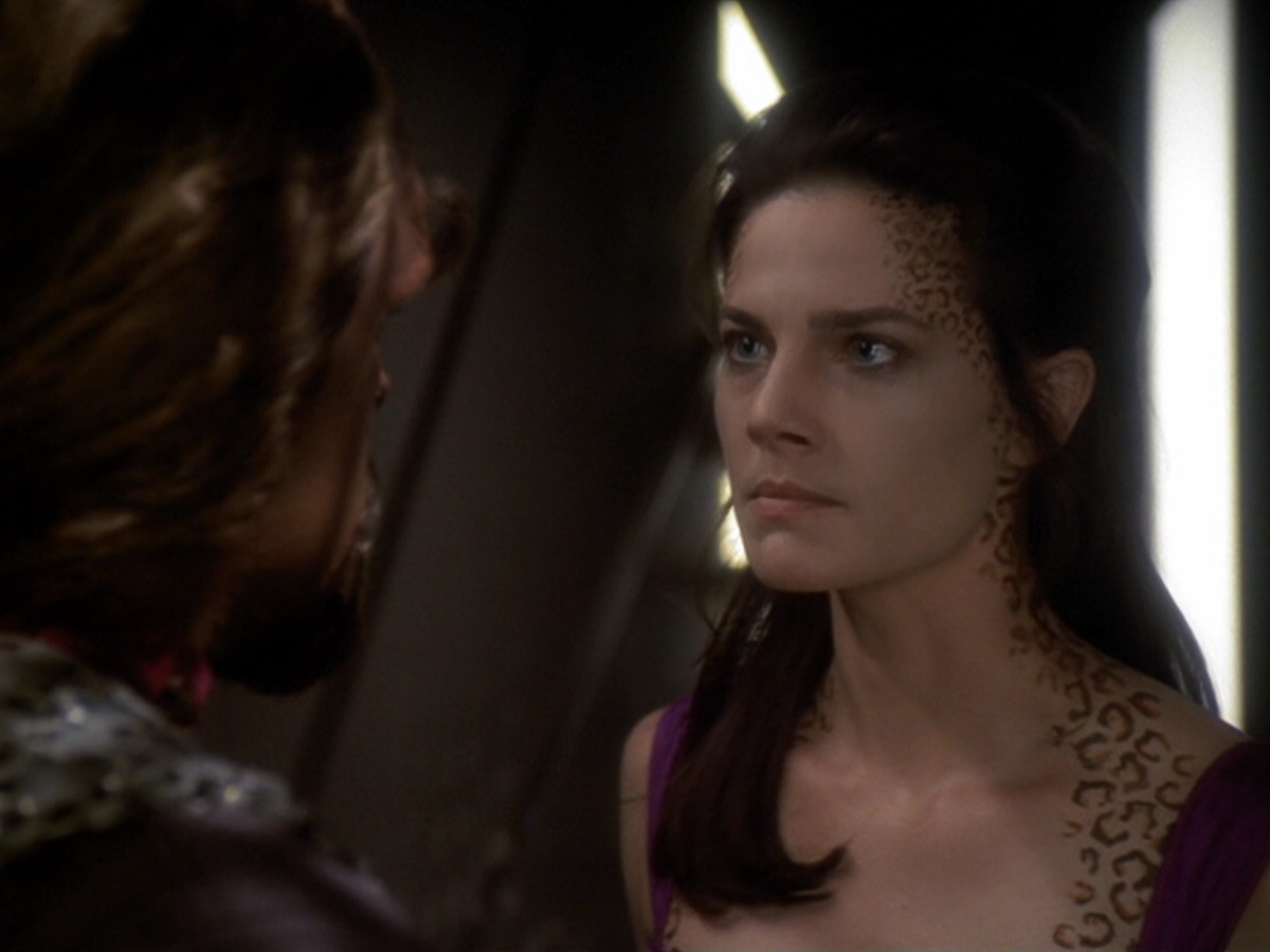 extant_StarTrek_DS9_6x07-YouAreCordiallyInvited_02740.jpg