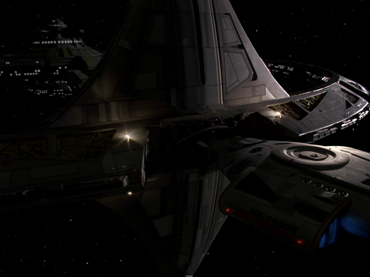 extant_StarTrek_DS9_6x07-YouAreCordiallyInvited_02826.jpg