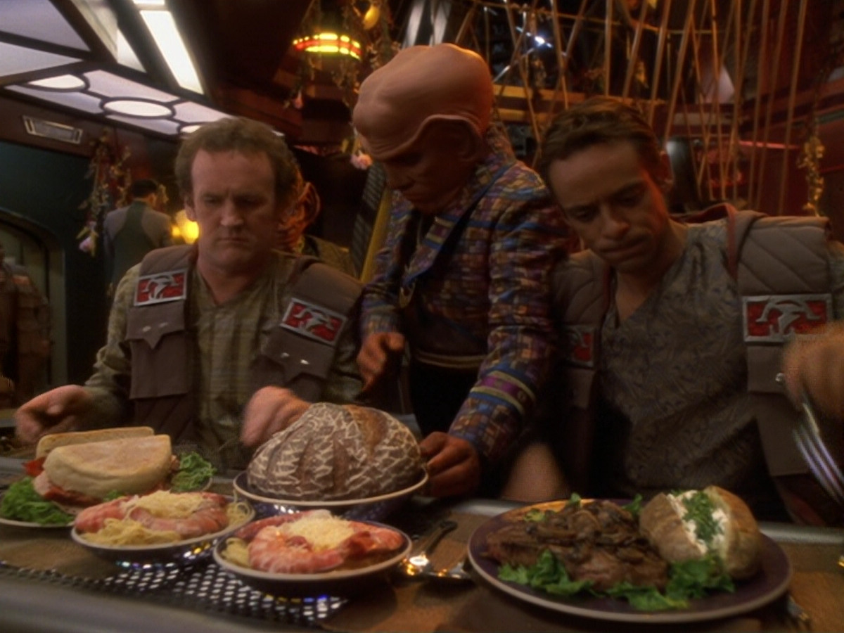 extant_StarTrek_DS9_6x07-YouAreCordiallyInvited_03053.jpg