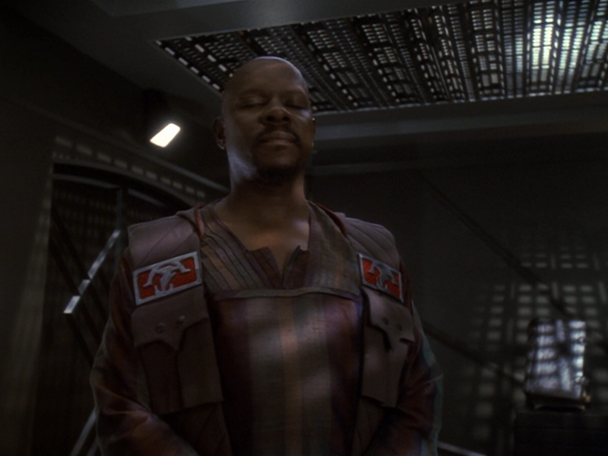 extant_StarTrek_DS9_6x07-YouAreCordiallyInvited_03147.jpg
