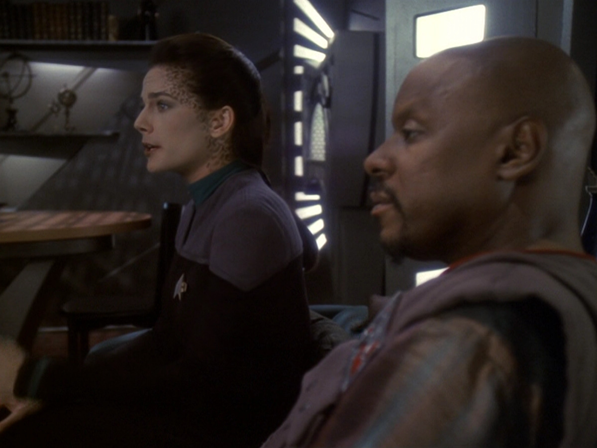 extant_StarTrek_DS9_6x07-YouAreCordiallyInvited_03256.jpg