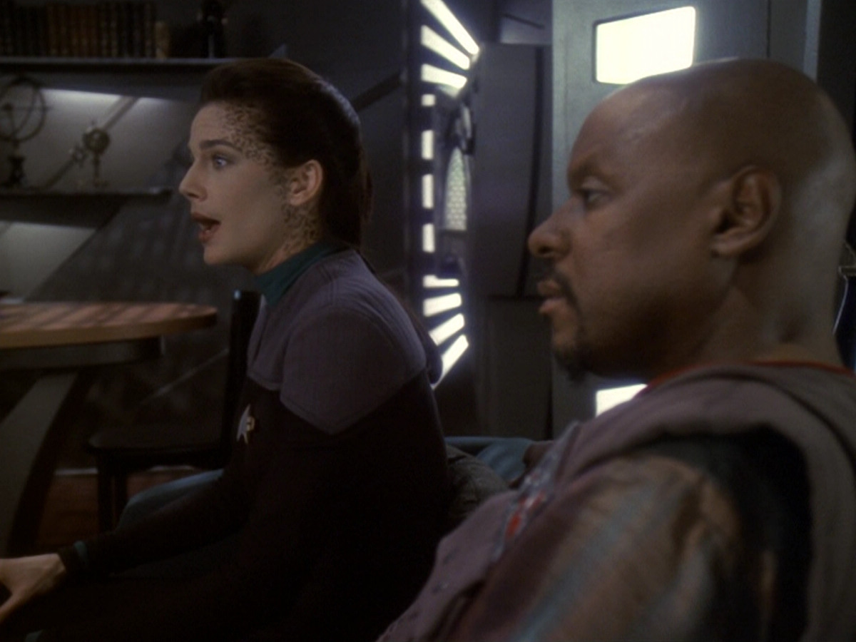 extant_StarTrek_DS9_6x07-YouAreCordiallyInvited_03275.jpg