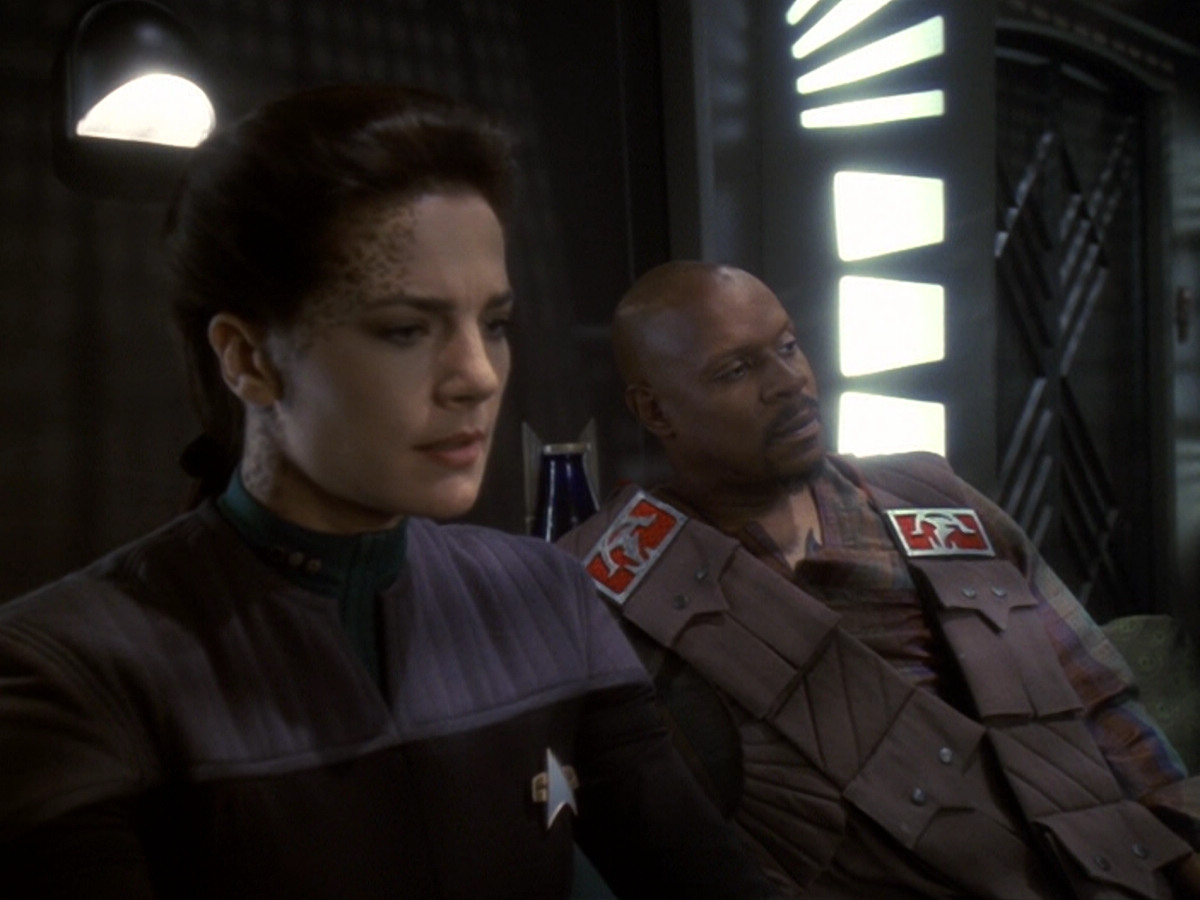extant_StarTrek_DS9_6x07-YouAreCordiallyInvited_03289.jpg