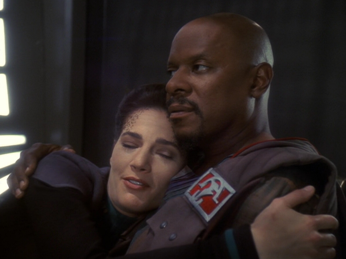 extant_StarTrek_DS9_6x07-YouAreCordiallyInvited_03316.jpg