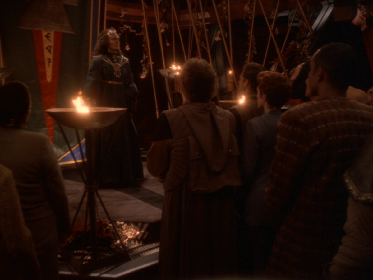 extant_StarTrek_DS9_6x07-YouAreCordiallyInvited_03420.jpg