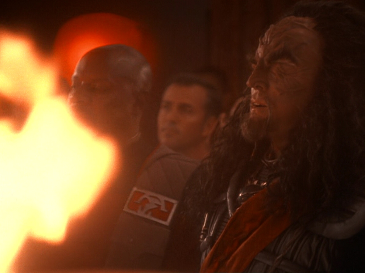extant_StarTrek_DS9_6x07-YouAreCordiallyInvited_03443.jpg