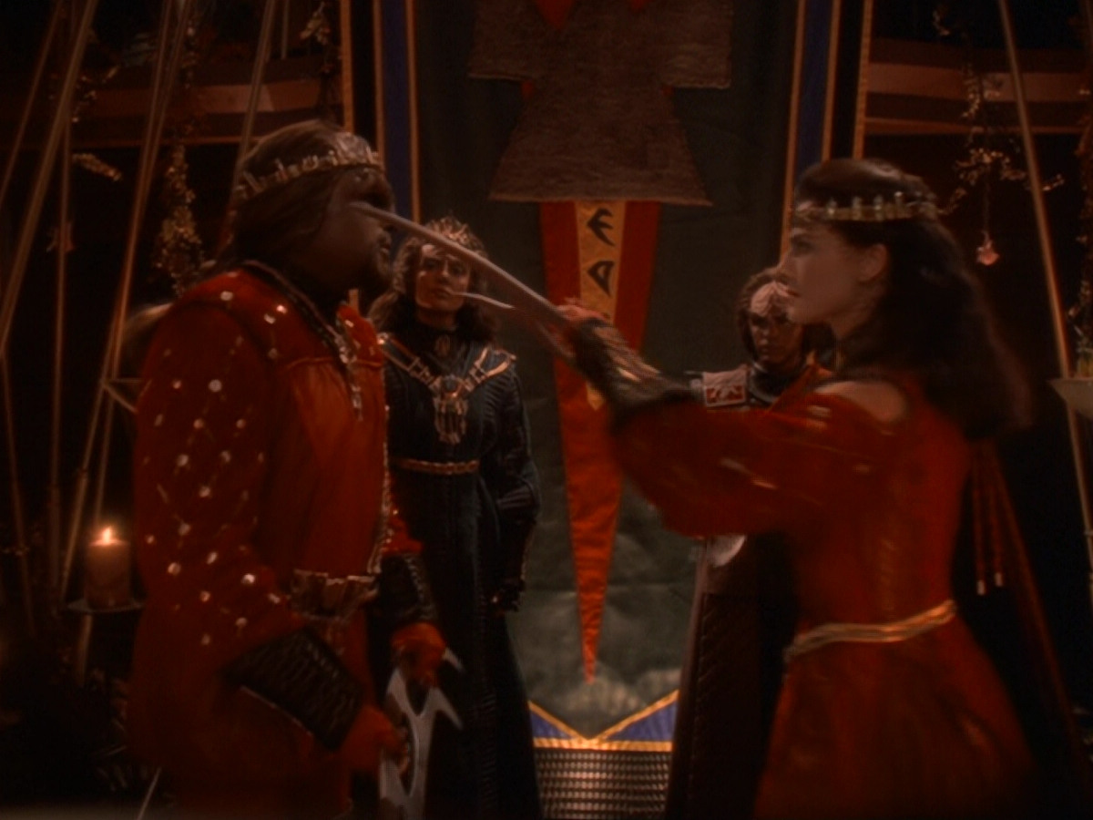 extant_StarTrek_DS9_6x07-YouAreCordiallyInvited_03534.jpg