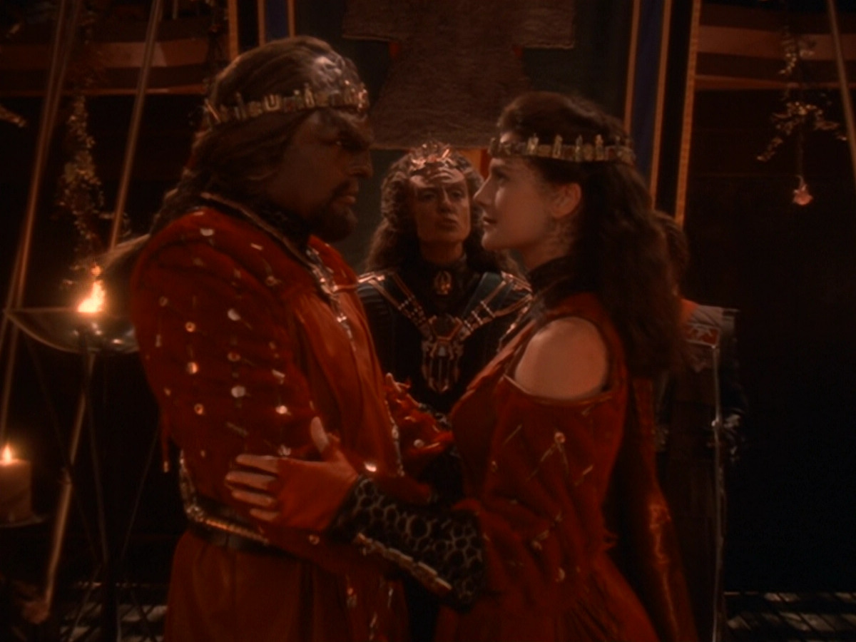 extant_StarTrek_DS9_6x07-YouAreCordiallyInvited_03566.jpg