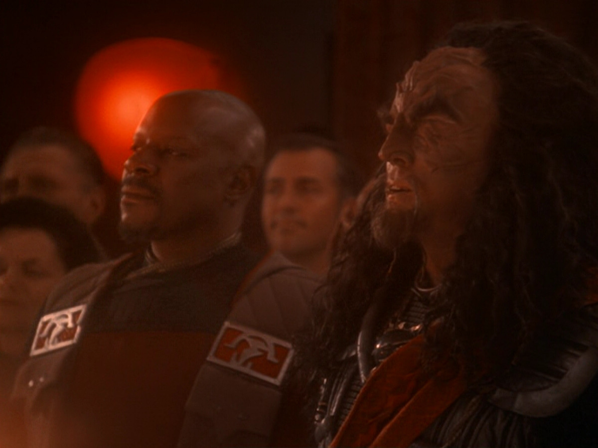 extant_StarTrek_DS9_6x07-YouAreCordiallyInvited_03582.jpg