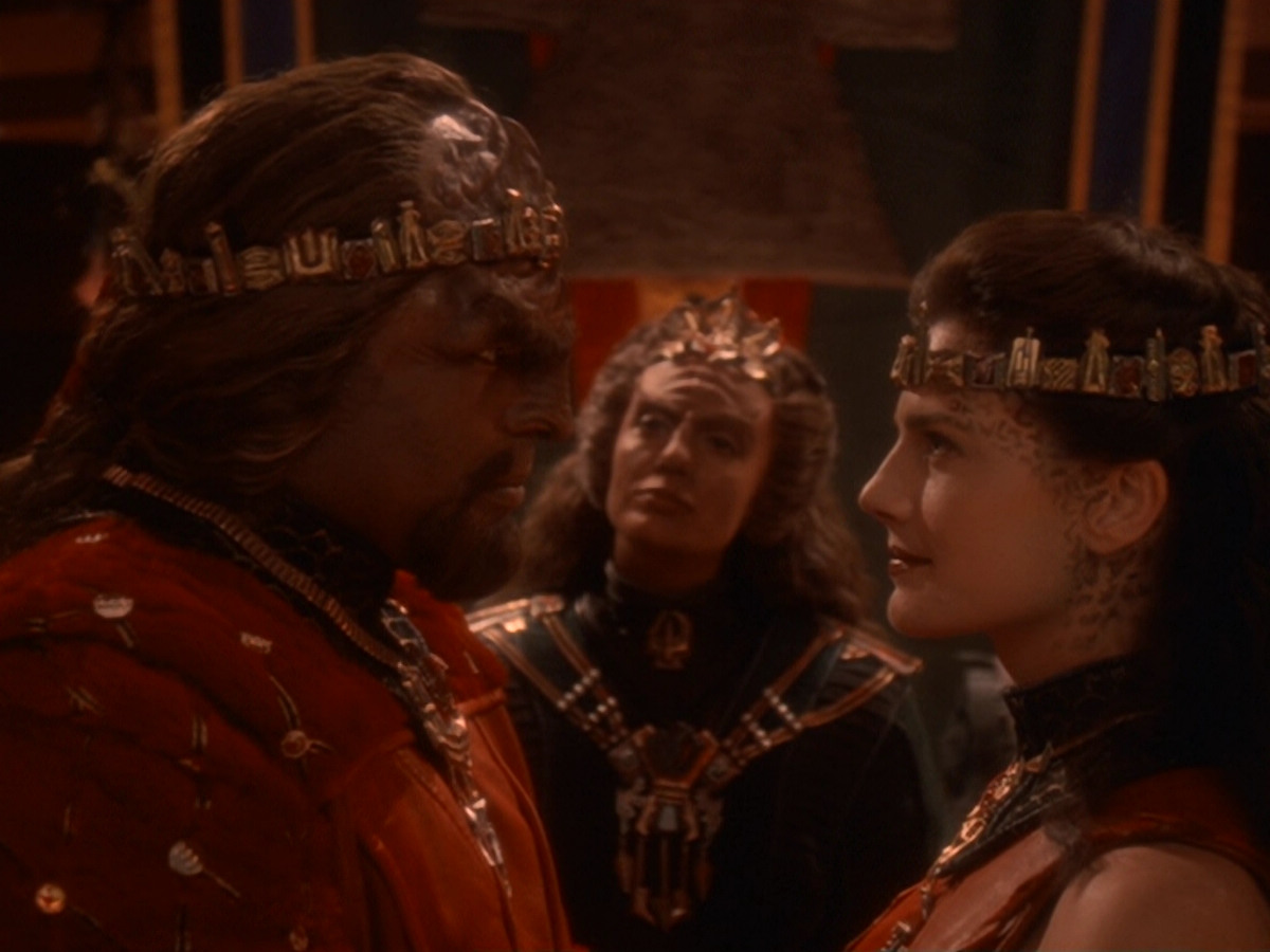 extant_StarTrek_DS9_6x07-YouAreCordiallyInvited_03634.jpg