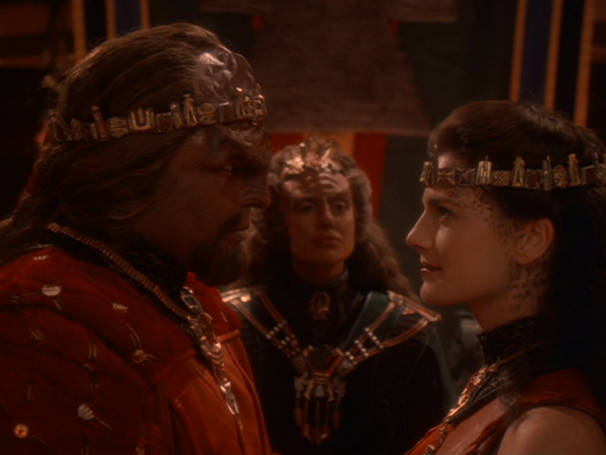 extant_StarTrek_DS9_6x07-YouAreCordiallyInvited_03636.jpg
