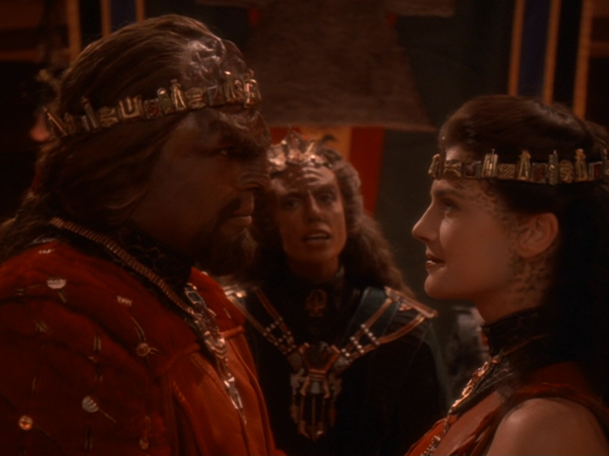 extant_StarTrek_DS9_6x07-YouAreCordiallyInvited_03644.jpg