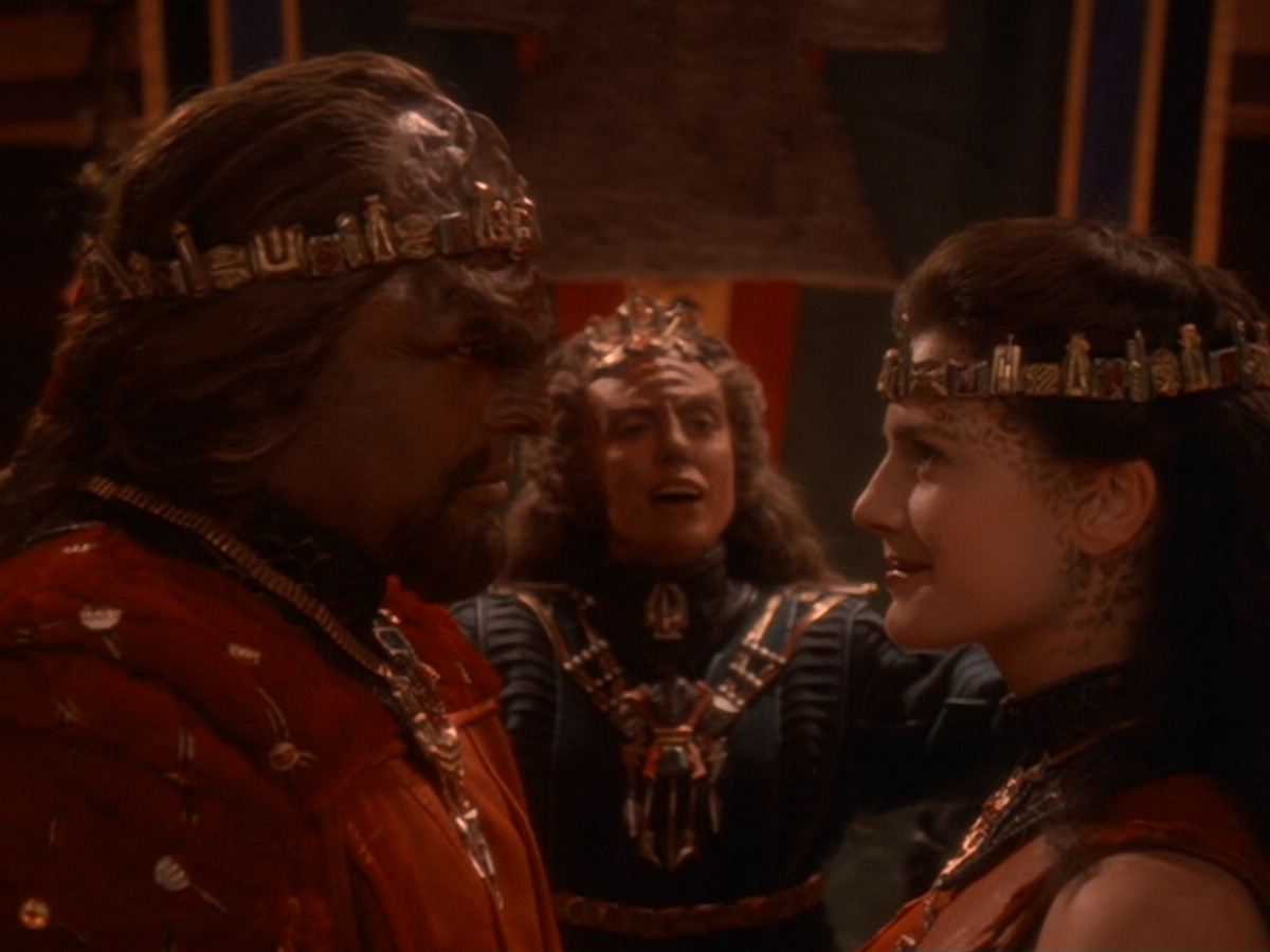 extant_StarTrek_DS9_6x07-YouAreCordiallyInvited_03671.jpg