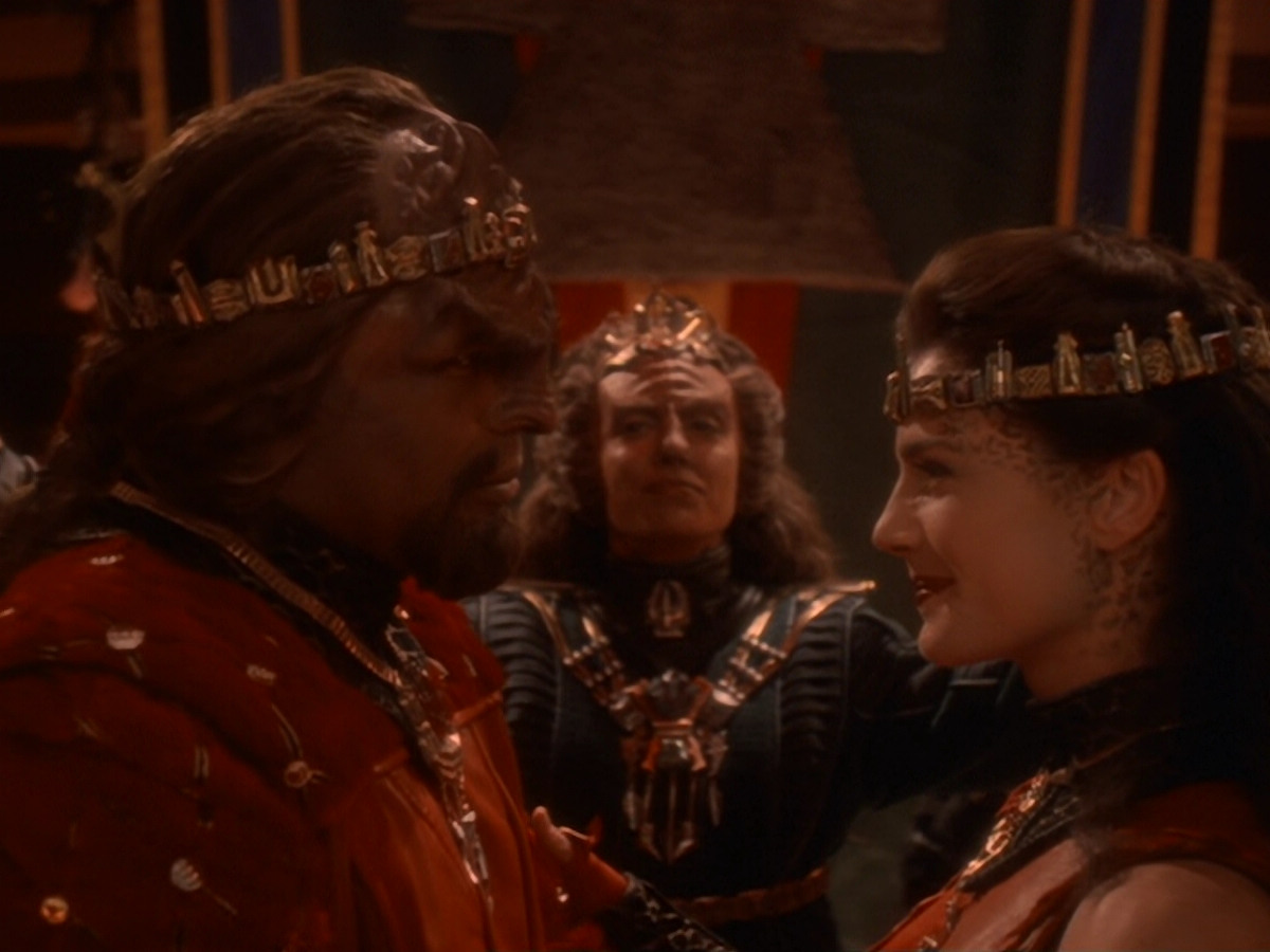 extant_StarTrek_DS9_6x07-YouAreCordiallyInvited_03673.jpg