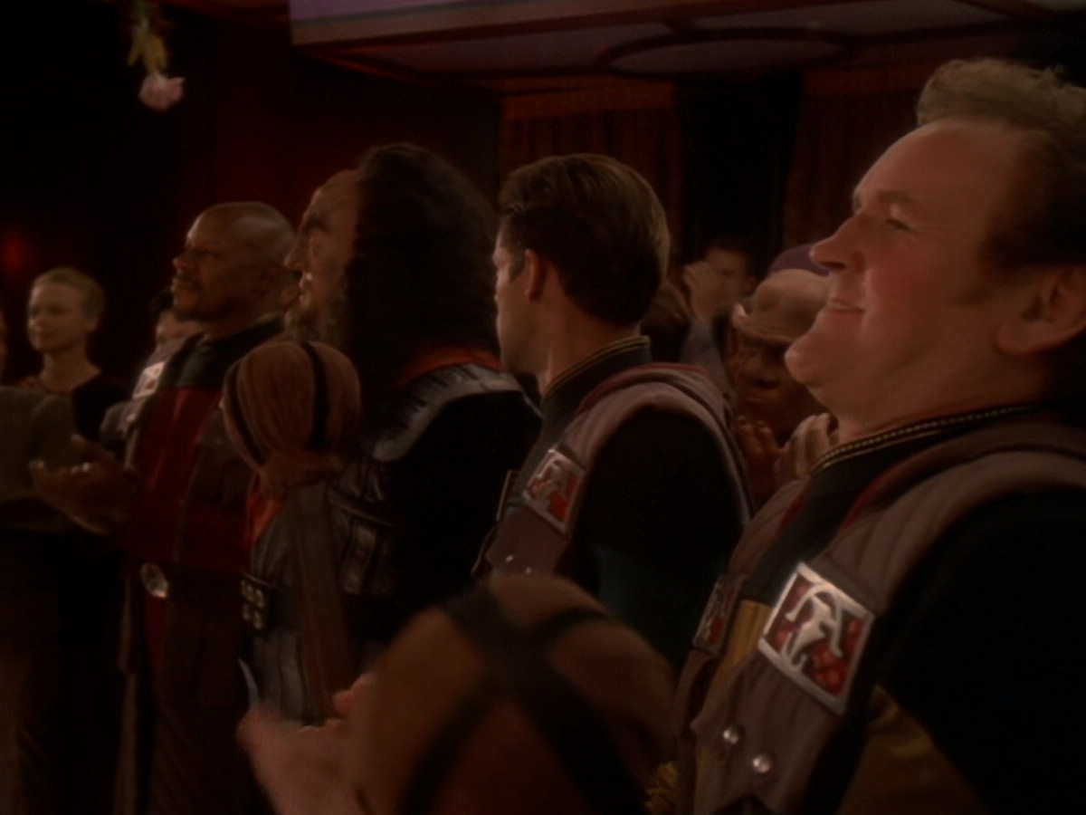 extant_StarTrek_DS9_6x07-YouAreCordiallyInvited_03683.jpg