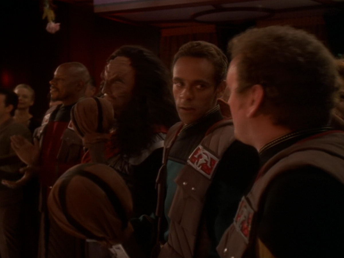 extant_StarTrek_DS9_6x07-YouAreCordiallyInvited_03687.jpg
