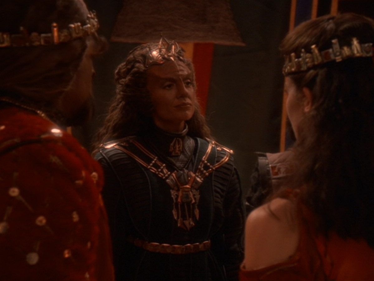 extant_StarTrek_DS9_6x07-YouAreCordiallyInvited_03713.jpg