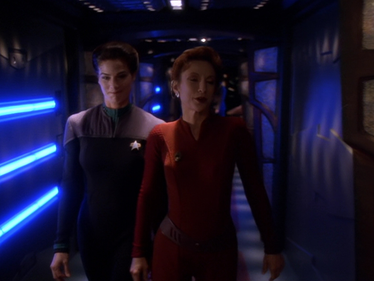extant_StarTrek_DS9_6x08-Resurrection_00015.jpg