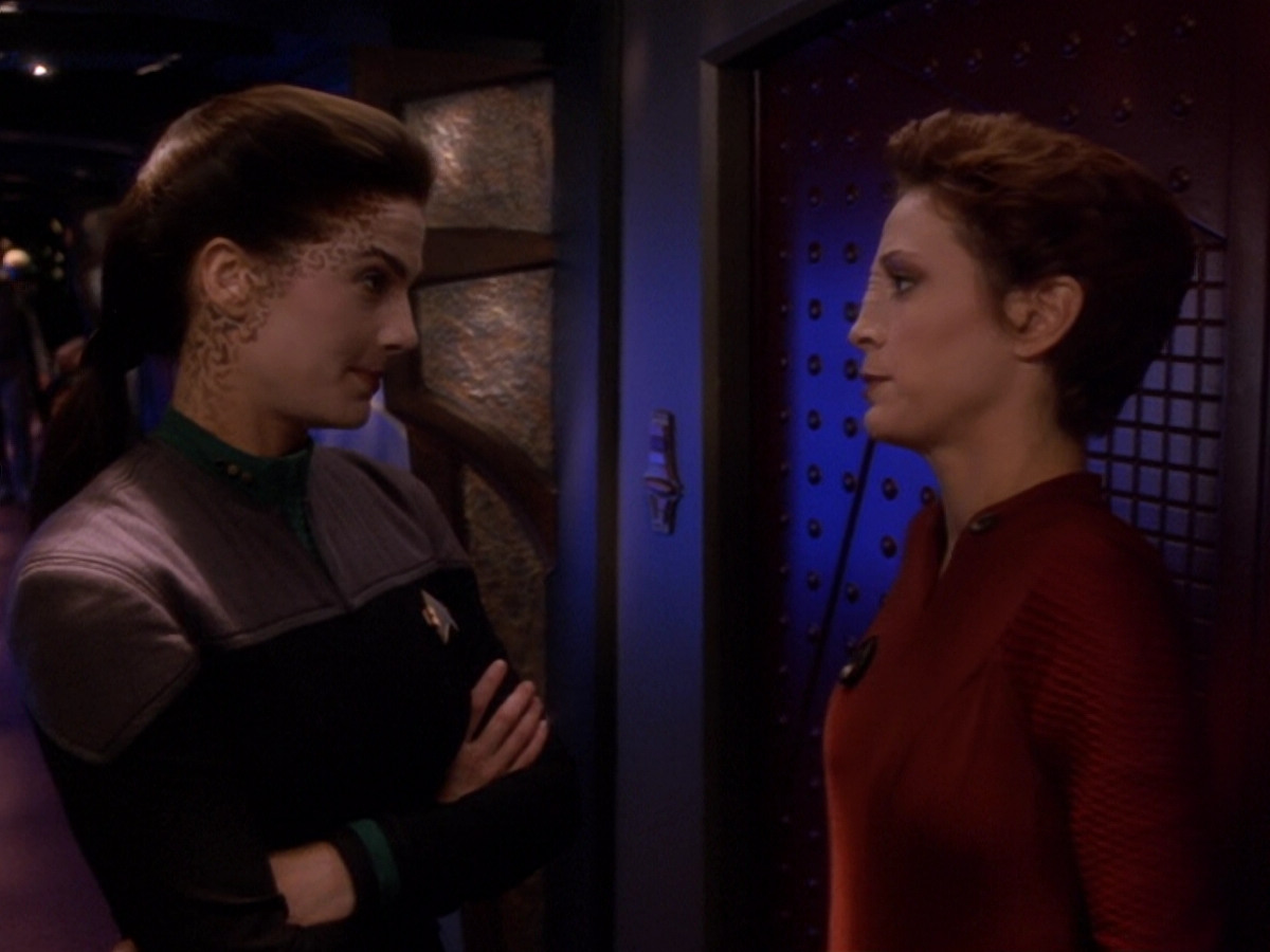extant_StarTrek_DS9_6x08-Resurrection_00032.jpg
