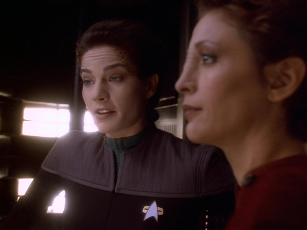 extant_StarTrek_DS9_6x08-Resurrection_00048.jpg