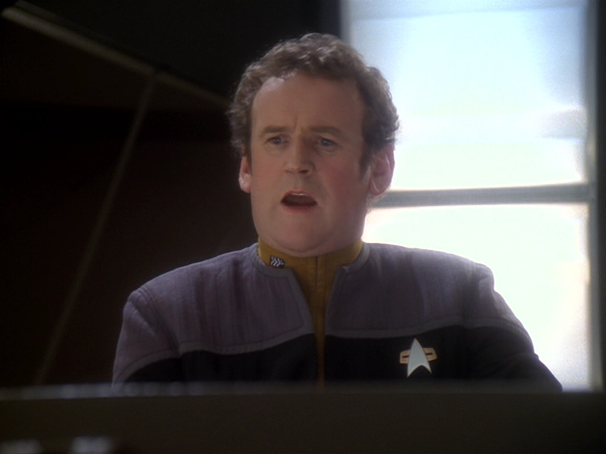 extant_StarTrek_DS9_6x08-Resurrection_00114.jpg