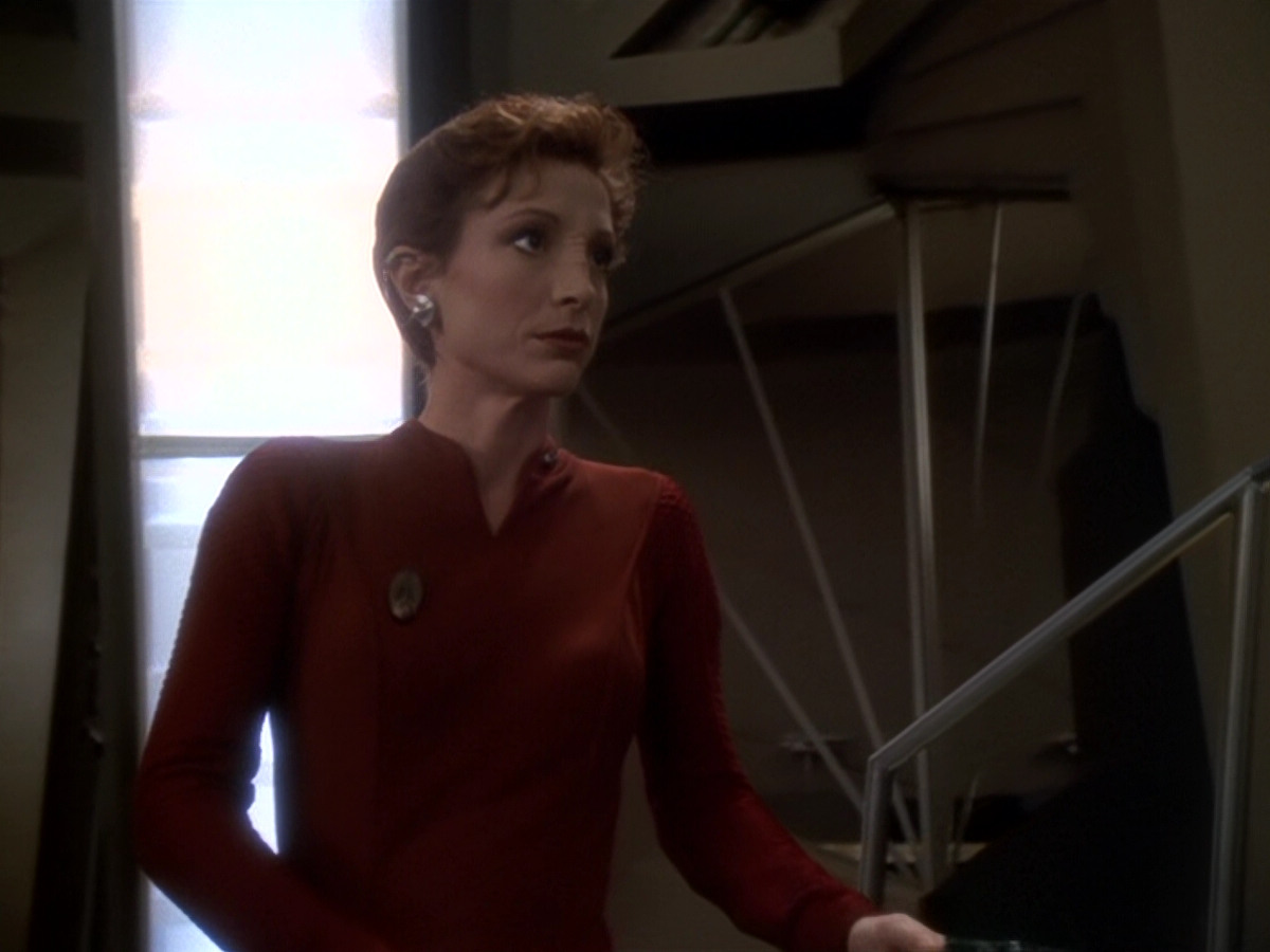 extant_StarTrek_DS9_6x08-Resurrection_00117.jpg