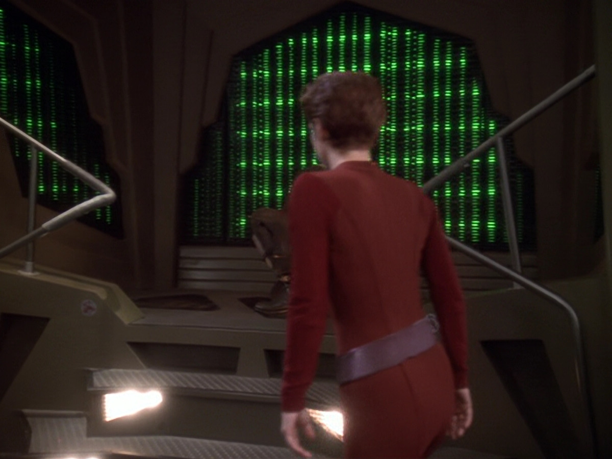 extant_StarTrek_DS9_6x08-Resurrection_00144.jpg