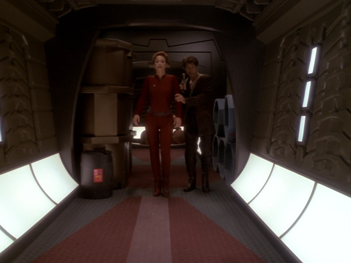 extant_StarTrek_DS9_6x08-Resurrection_00482.jpg