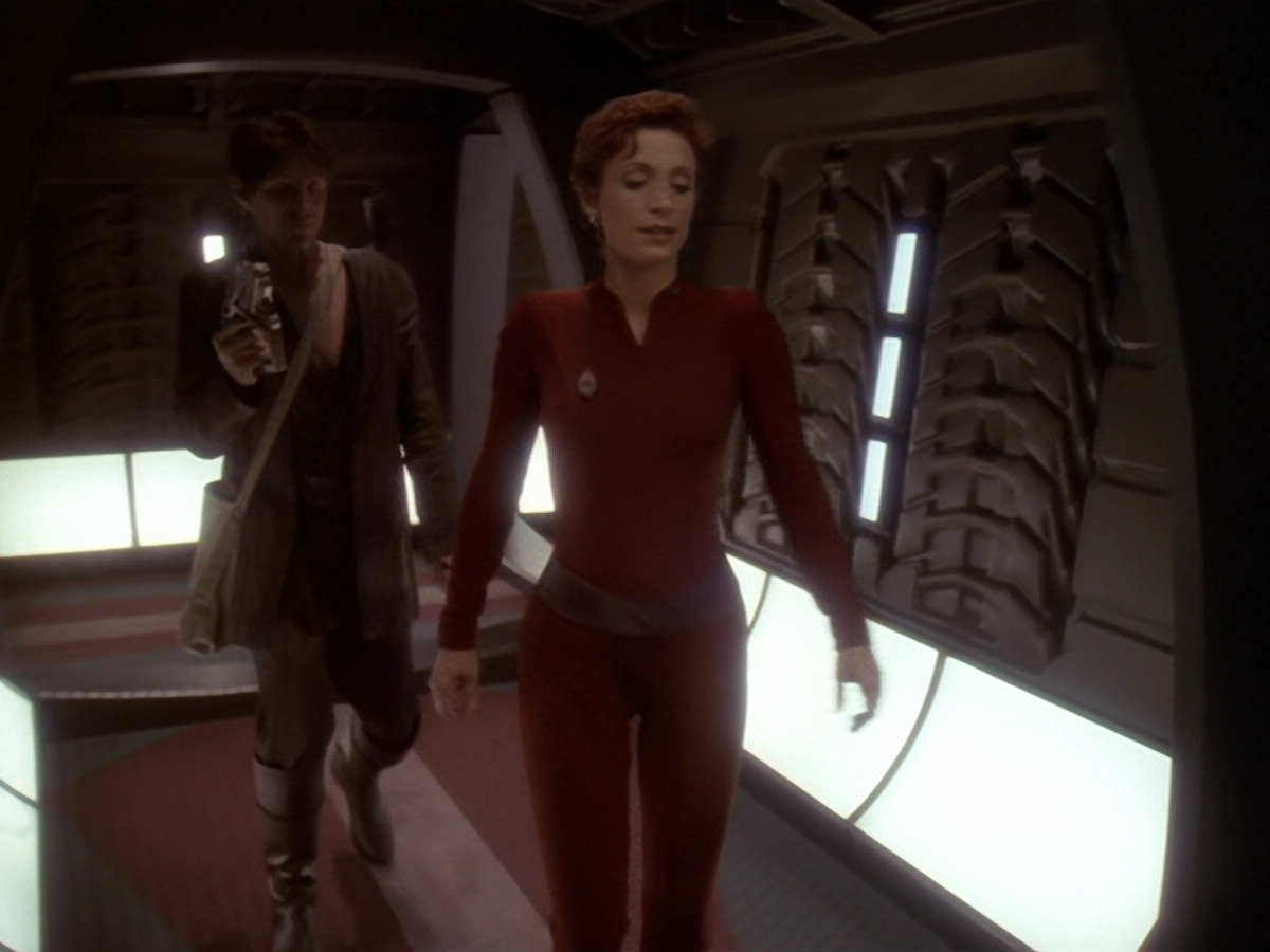 extant_StarTrek_DS9_6x08-Resurrection_00523.jpg