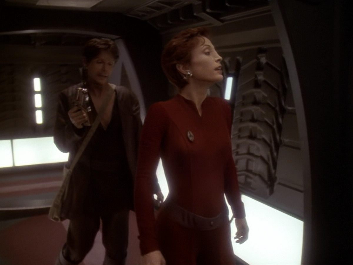 extant_StarTrek_DS9_6x08-Resurrection_00524.jpg